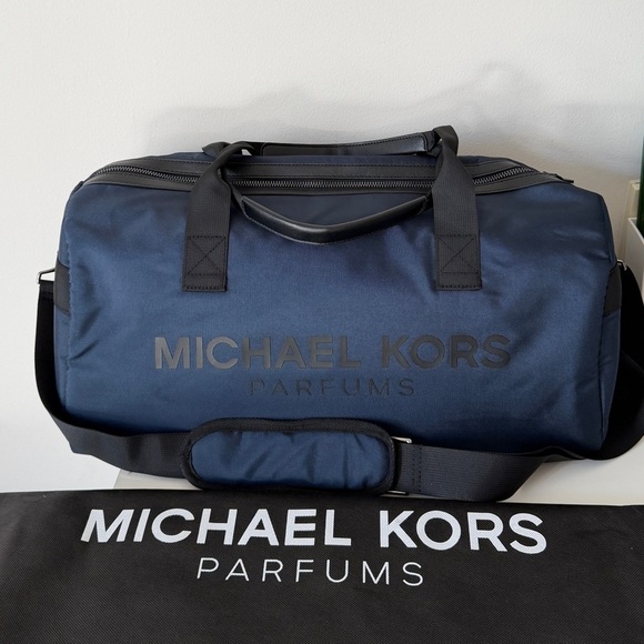 New Michael Kors Duffle Bag Gym Travel Blue 18*9 - Picture 4 of 12